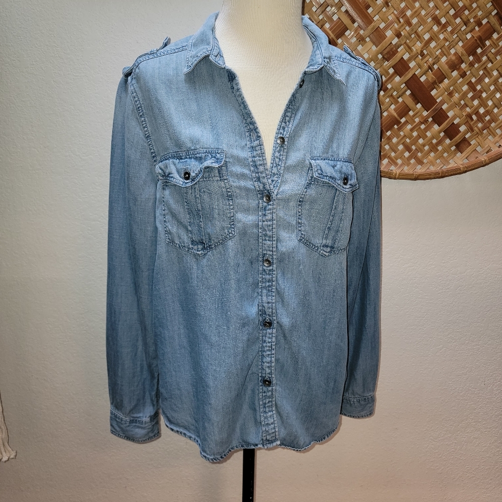 American eagle jean jacket *$5 buy 2 get 1 free deal